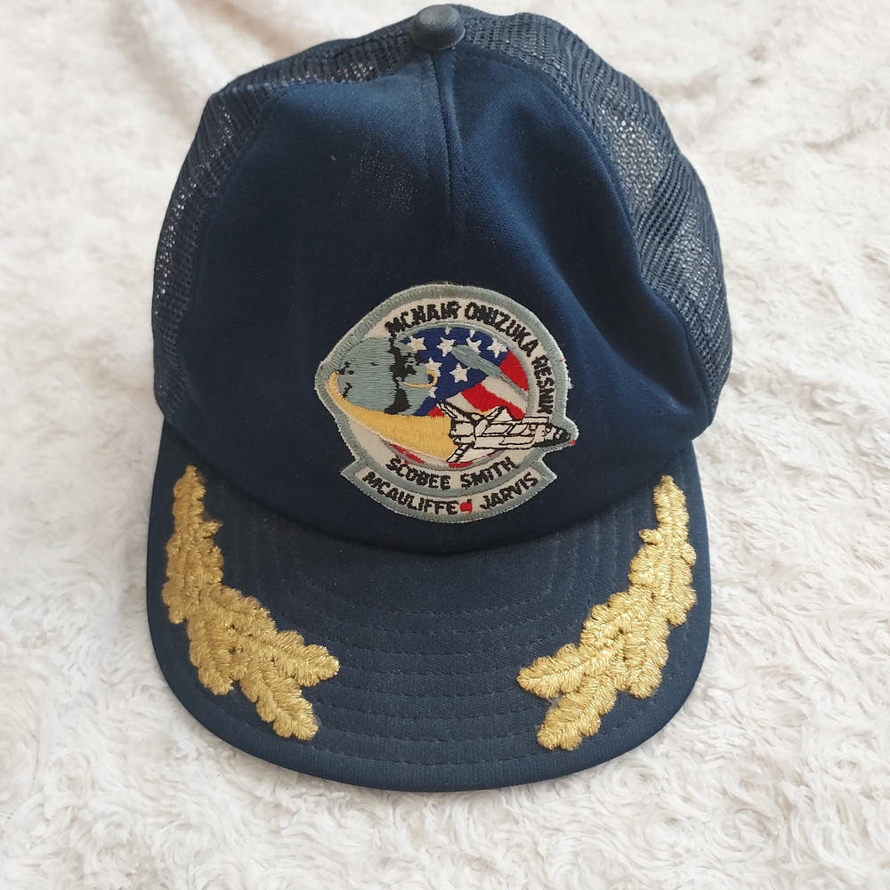 The Actioncap Space Shuttle Challenger Snapback Trucker Cap Blue Gold Details